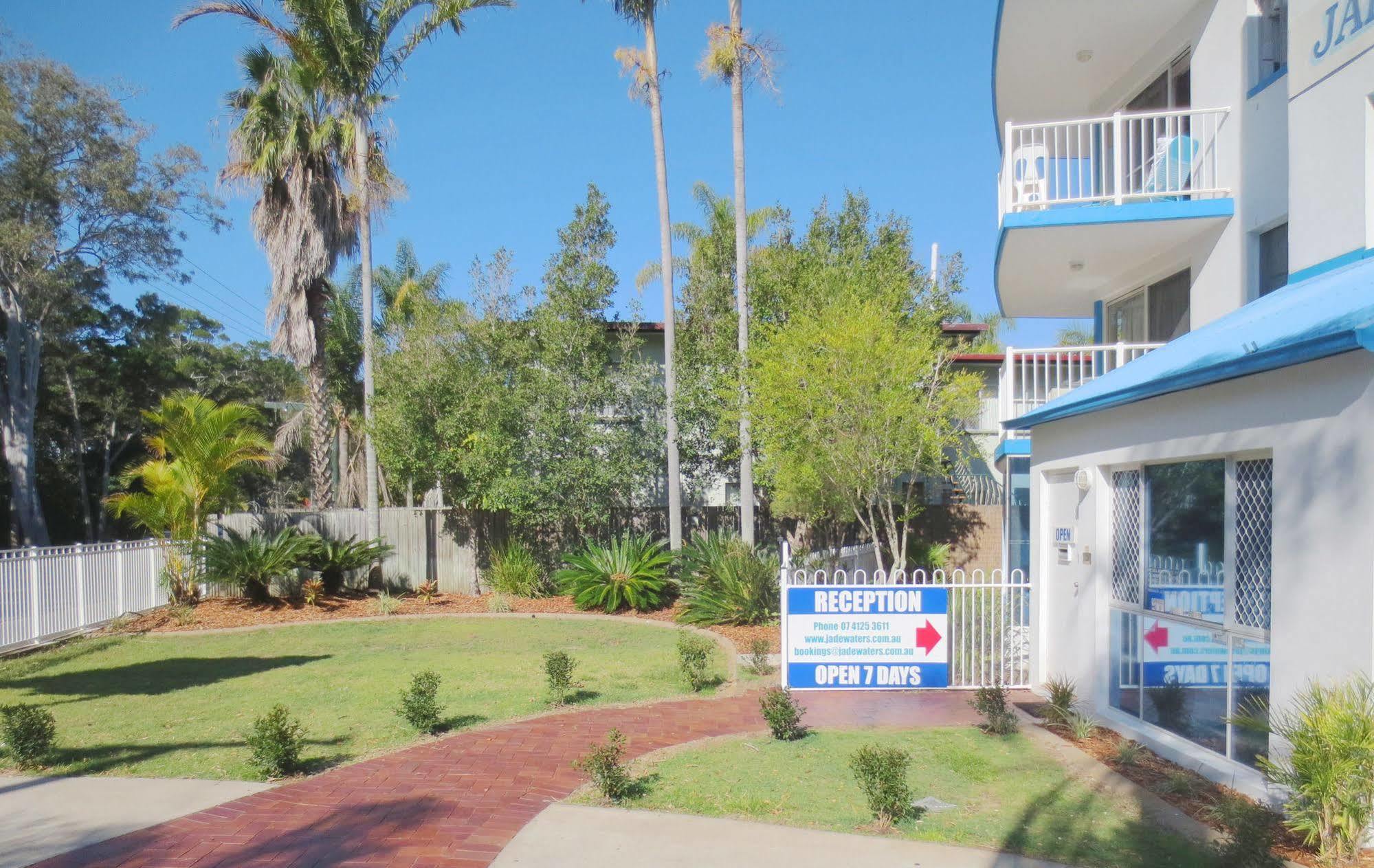 Jade Waters Luxury Apartments Hervey Bay Exterior photo