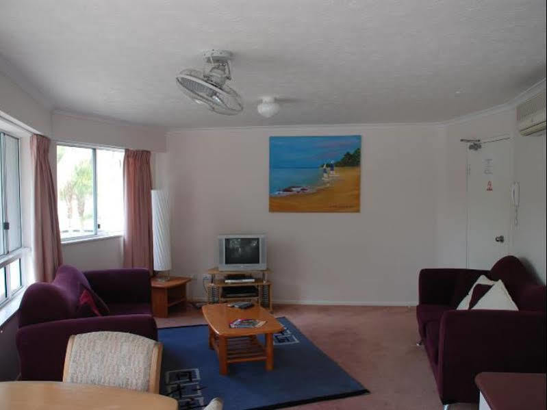 Jade Waters Luxury Apartments Hervey Bay Exterior photo